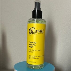 Here Beautiful Facial Toning Mist 8fl Oz New